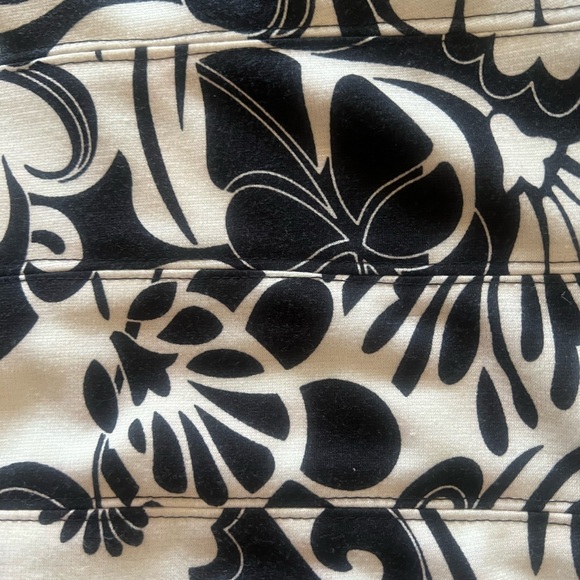 Beautiful thick Knit Dress - Picture 2 of 3